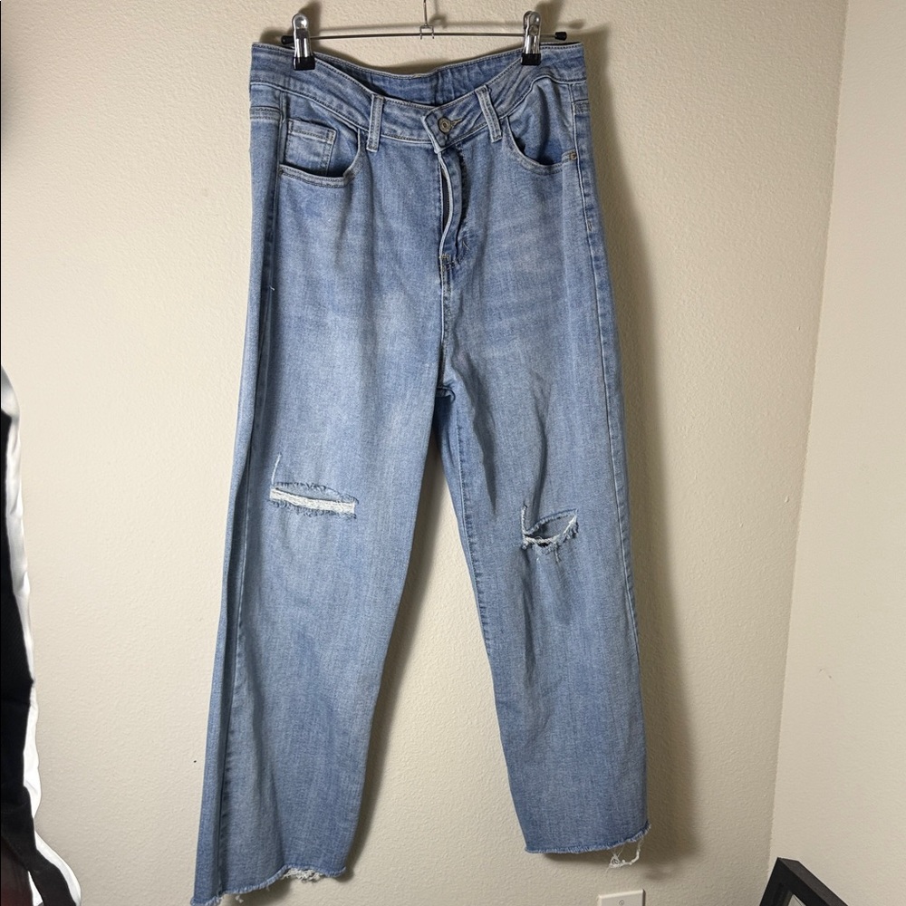 Light Wash Distressed Straight-Leg Jeans size 10